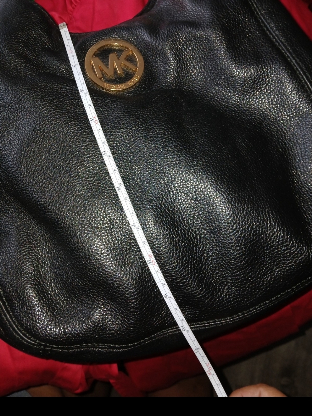 Michael Kors Black Leather Shoulder Bag with Gold Chain Hardware - Picture 8 of 8